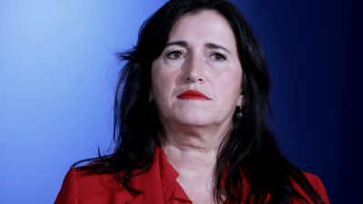 SDP-ova većina prihvatila je prvi izvještaj HOO-a, a kasnije ih je odbijala i pokušala aktivirati DORH